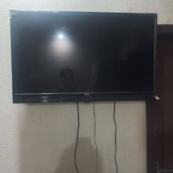 Haier 40 inch LED with Android box 1