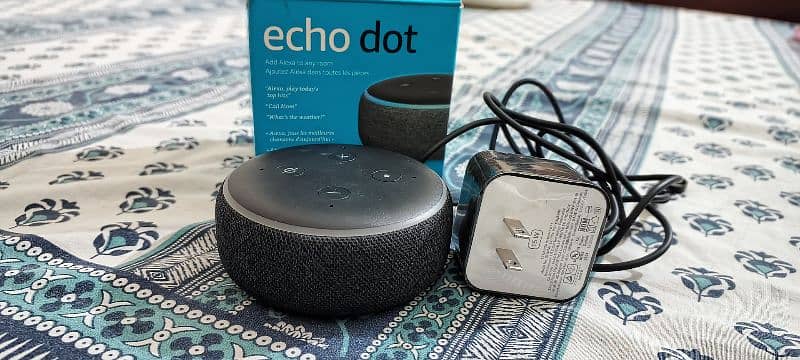 Amazon Echo Dot (3rd Generation) 1