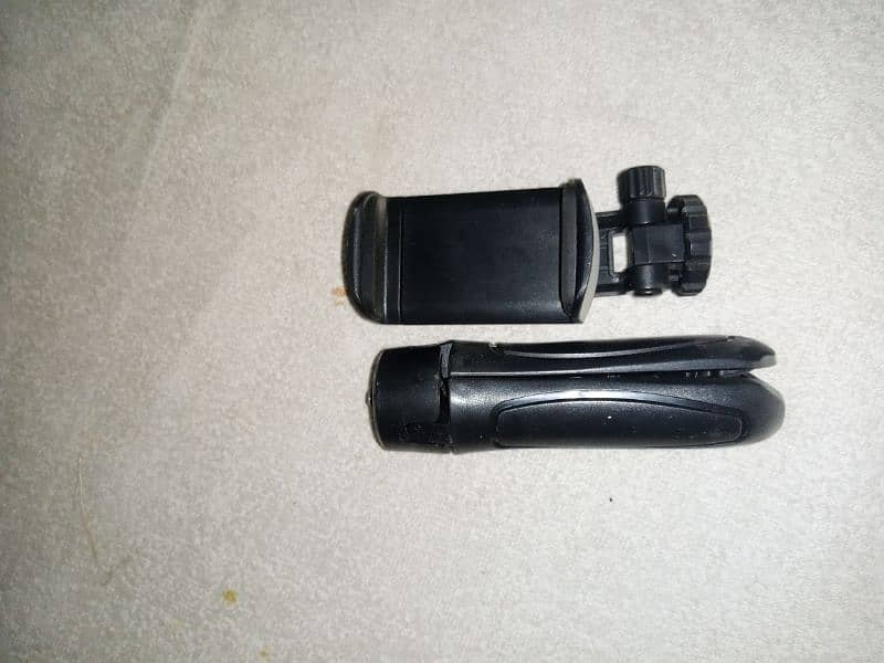 TRIPOD FOR SALE 2