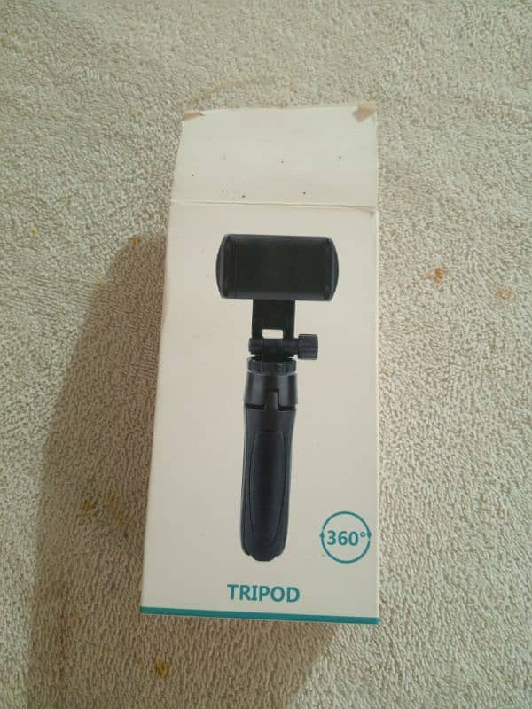 TRIPOD FOR SALE 4