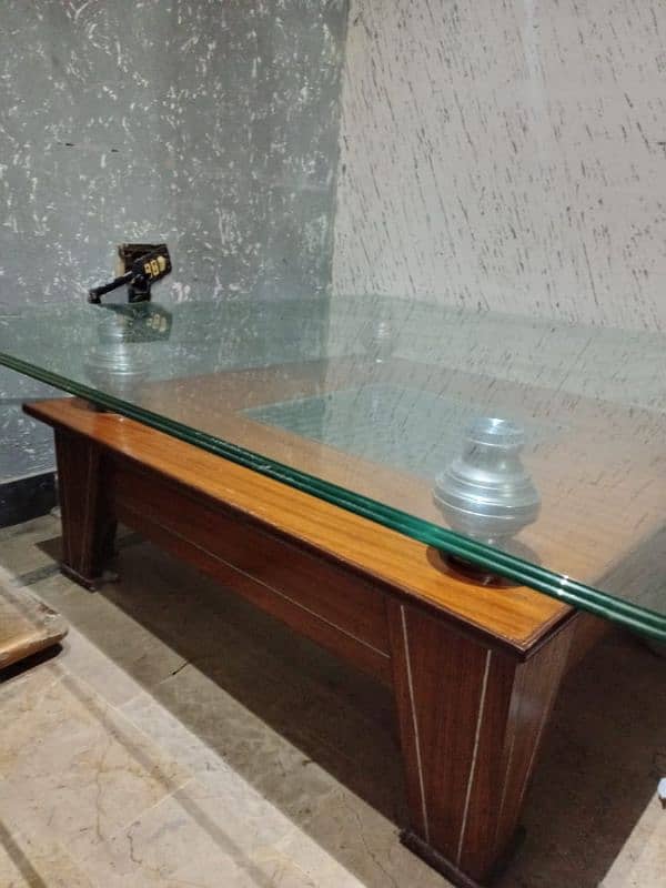 Center table with 12mm thick Glass 0