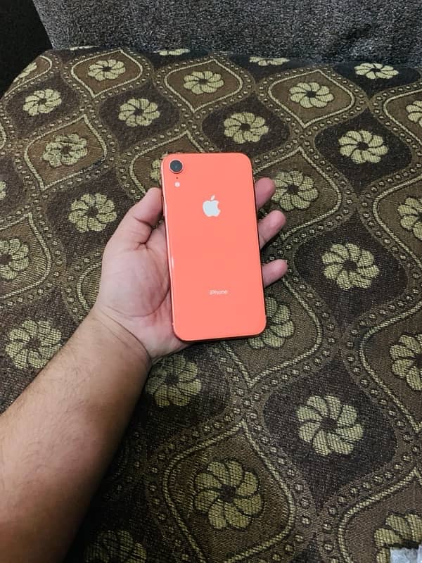 iPhone XR 0