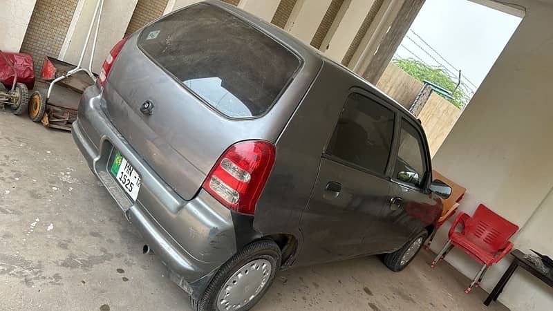 Suzuki Alto 2011/12 4