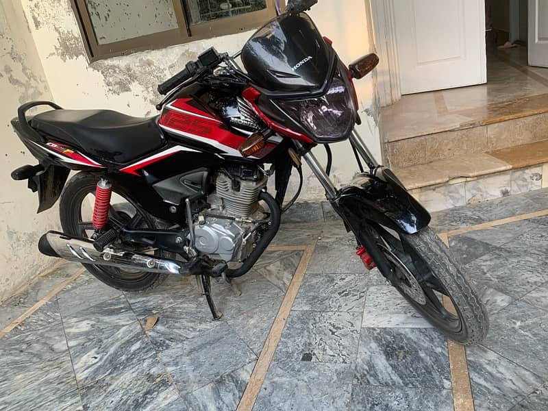 Honda cb125 2021 model Urgent Sale 2