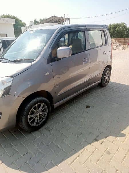 Suzuki Wagon R 2017 1