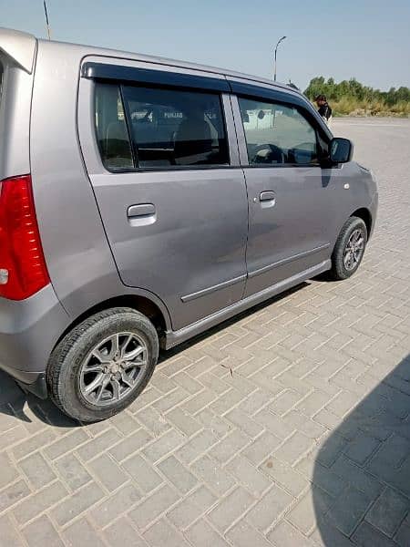 Suzuki Wagon R 2017 5