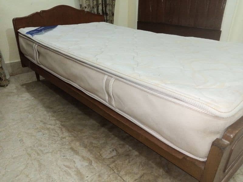 Shisham wood single bed with matress 0