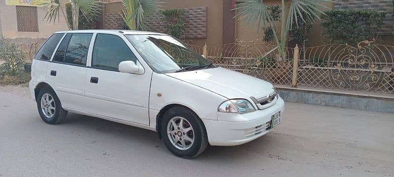 Suzuki Cultus 2016 12