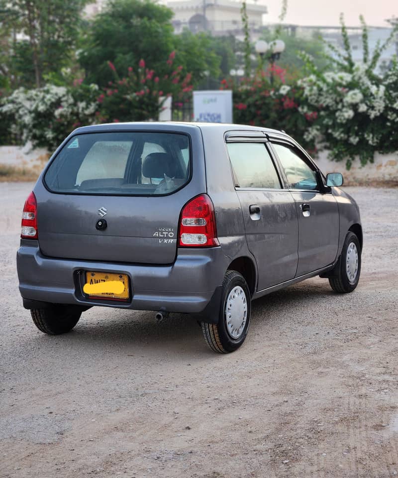 Suzuki Alto VXRi 2012 (Limited Edition) 13