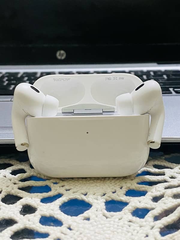 Airpods pro 2nd gen (type c) 1