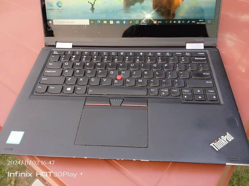 Lenovo Thinkpad laptop yoga 370 cori i5 - 7th  8 Ram 256Gb 2