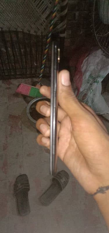 vivo y85 4 64 hai 03137840653par rabta kre 0