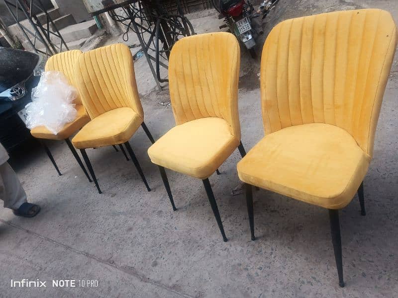 Sofa Chair Bulk Stock's Avail Hotel Cafe Restaurant Banquet Fine Dini 10