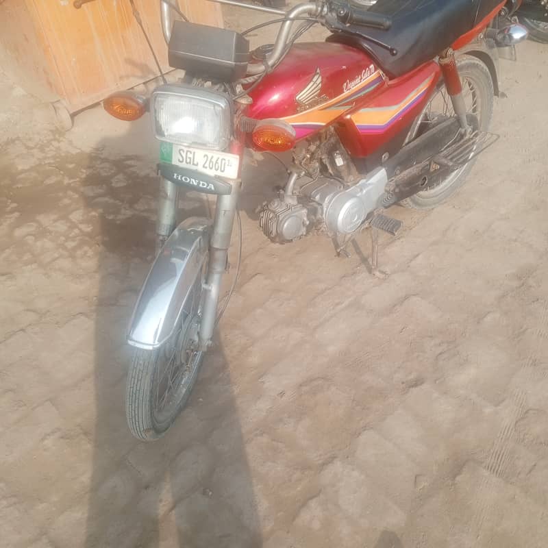 Honda CD 70 2011 6