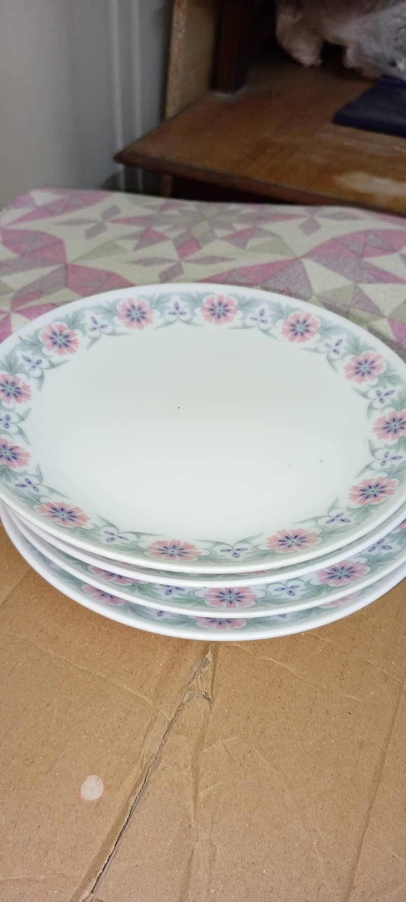 Imported 4 serving dinner set 9