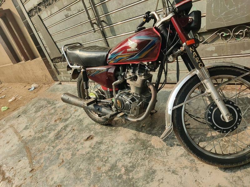 Sunday Offer Honda 125 8