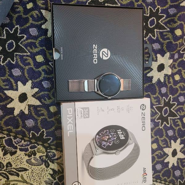 Zero Pixel Smart Watch. With Box,Accessories. 0