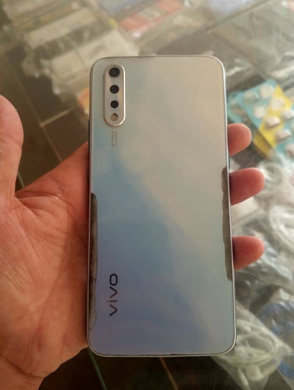 vivo S1 0