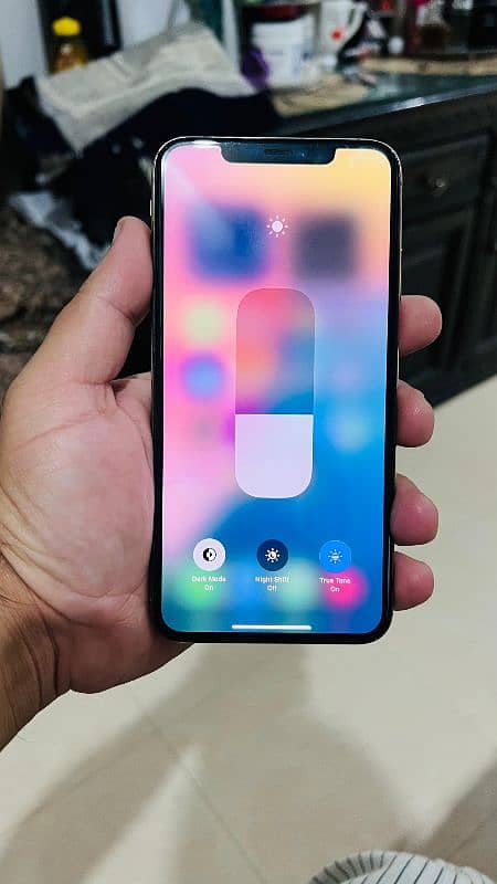 Iphone XsMax Gold 256 GB Factory Unlock 0