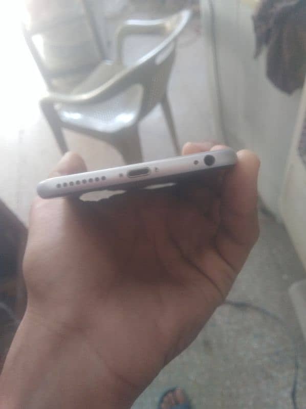 i phone 6s plus for urgent sale 4