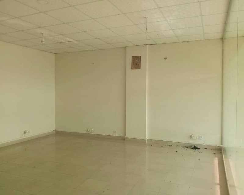 4 Marla Commercial Office for rent in DHA phase 4 4