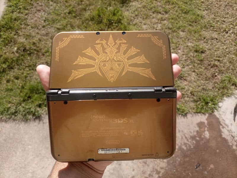 Nintendo 3ds Xl Hyrule Gold Edition Rare Console 4