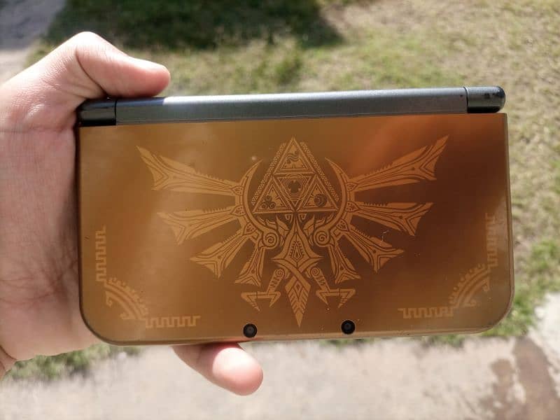 Nintendo 3ds Xl Hyrule Gold Edition Rare Console 5