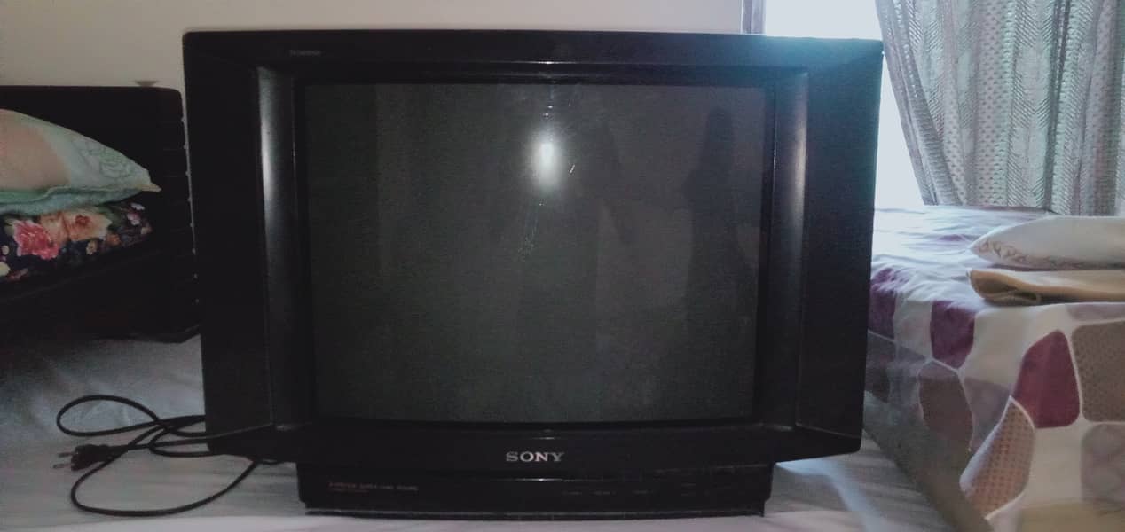 Original Sony Trinitron TV for sale! 0