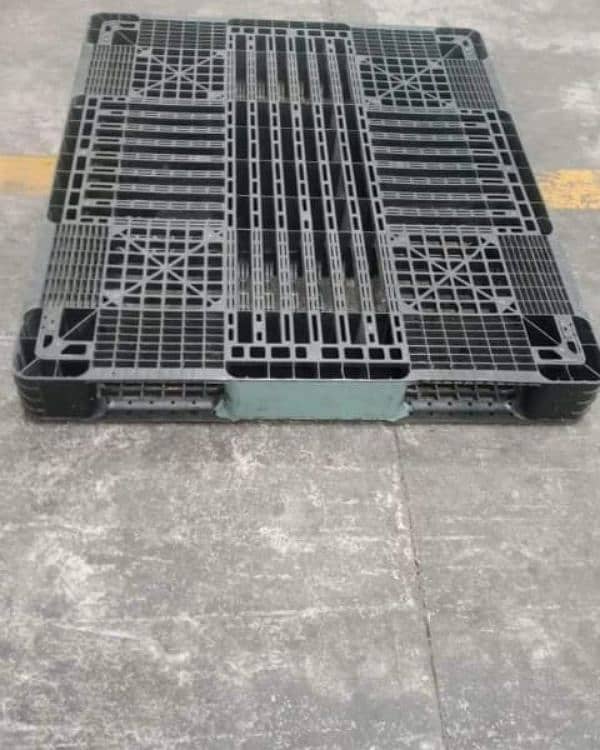 Plastic Pallets 9