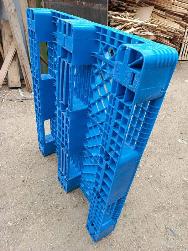 Plastic Pallets 11