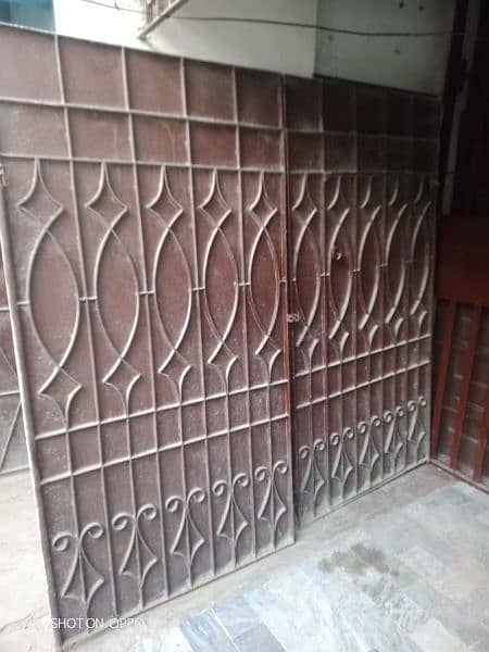 Two door gate 1