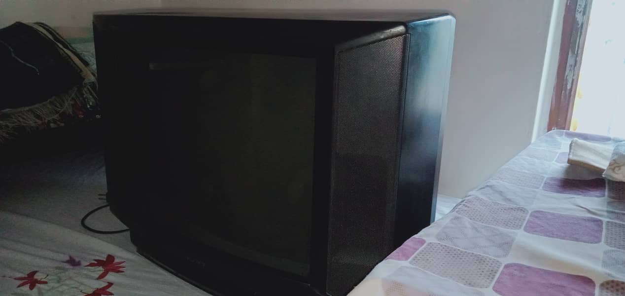 Original Sony Trinitron TV for sale! 1