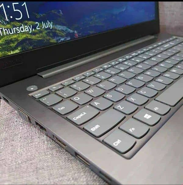 LENOVO Core i7 8th Gen laptop in 10/10 CONDITION 0