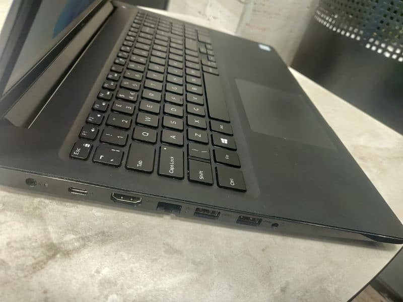 Dell Latitude i5 8th Gen 8,256GBssd,15.6inch display 6