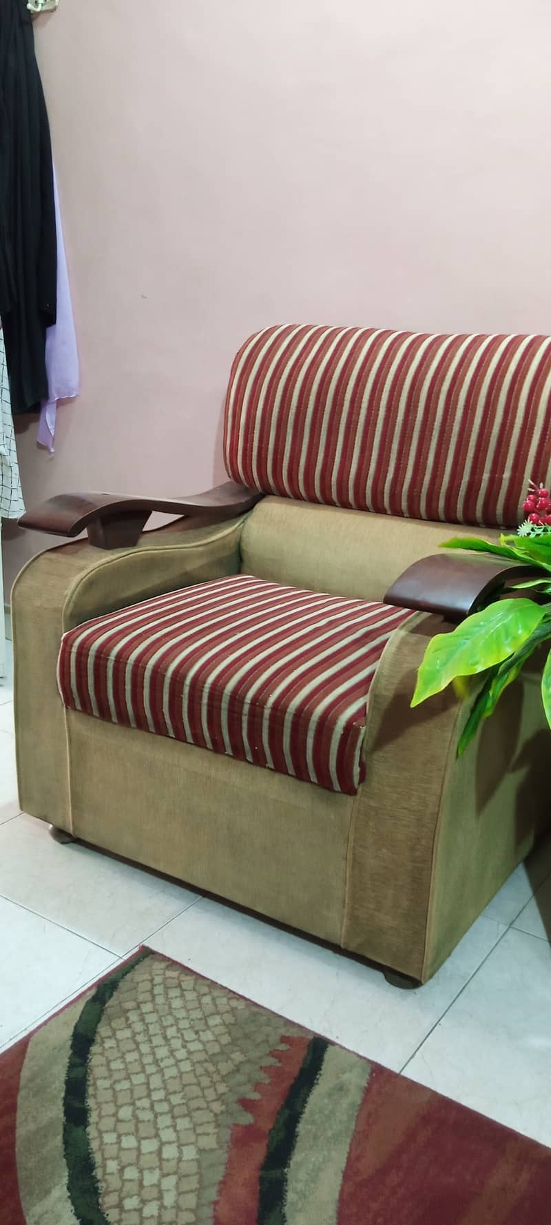 Comfortable 5-Seater sofa set 1