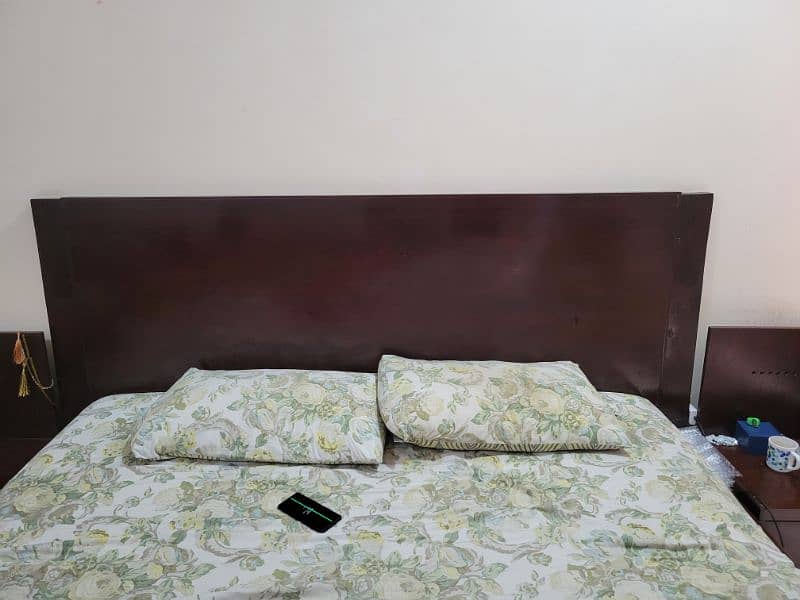 Sheesham Wood Bed Set 0