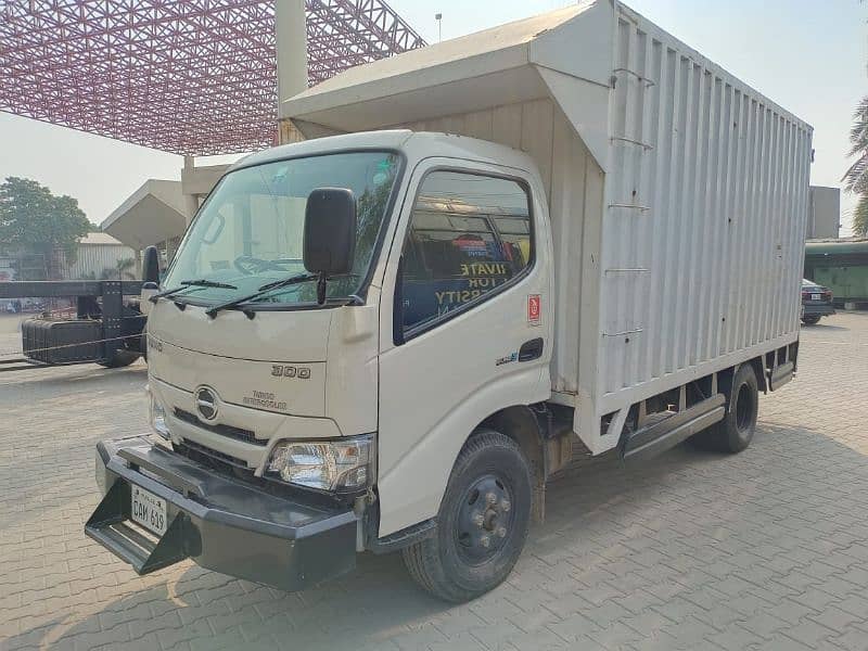 HINO TRUCK 0