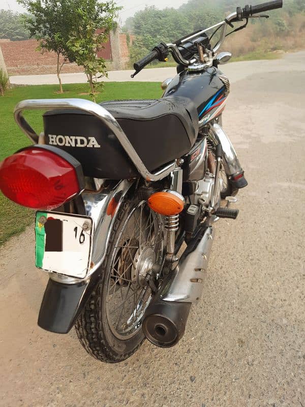 Honda 125 ( 15 Model ) 6