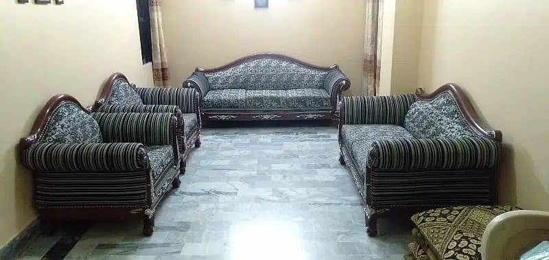 7 Seater sofa set 0