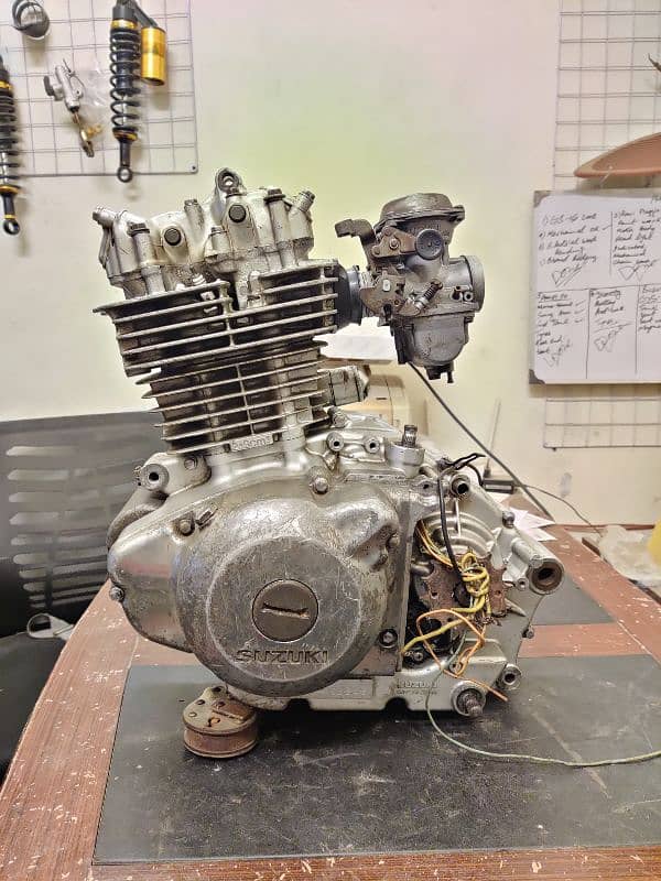 Suzuki 250cc Engine kit 1