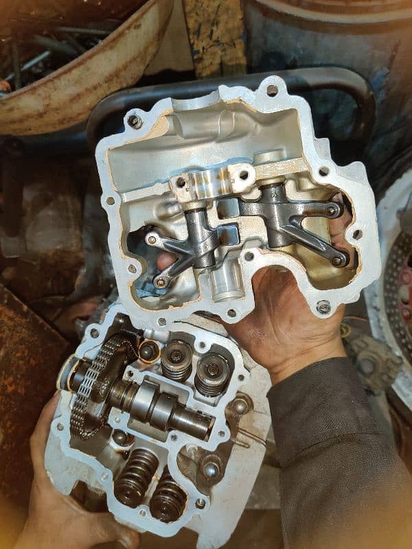 Suzuki 250cc Engine kit 7