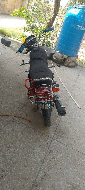 Honda 125 like new bike 3