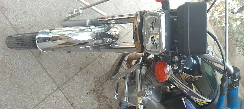 Honda 125 like new bike 6