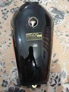 125cc genuine Tanki + side cover