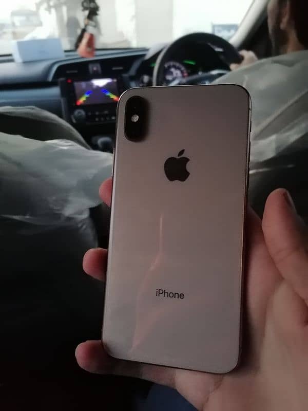 iPhone xs 256gb official pta approved 9