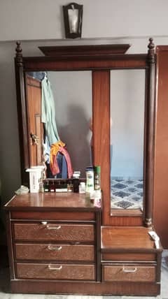 dressing table and 2 side tables