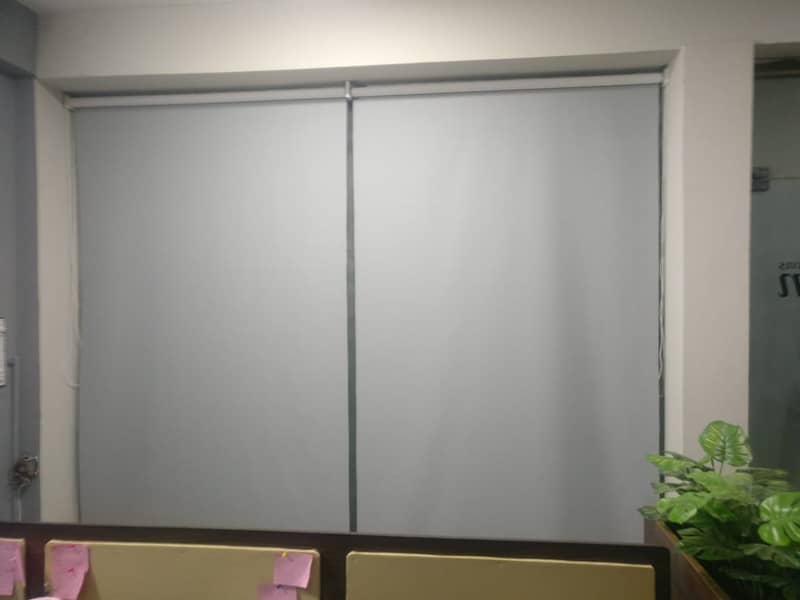 window blinds/roller blinds/wallpaper/wooden floor/vinyl floor lahore 3