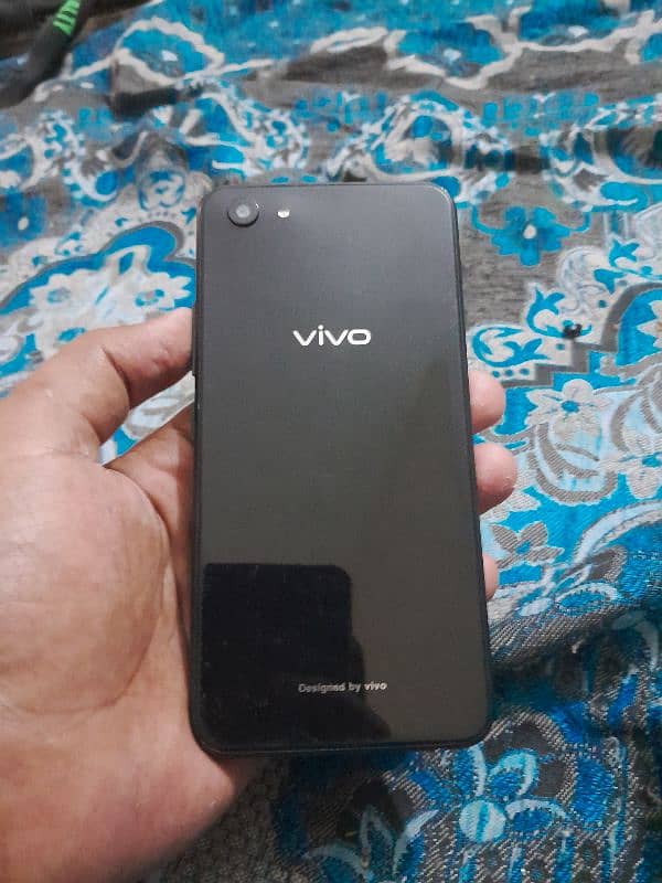 vivo y83 or nova 3i 0