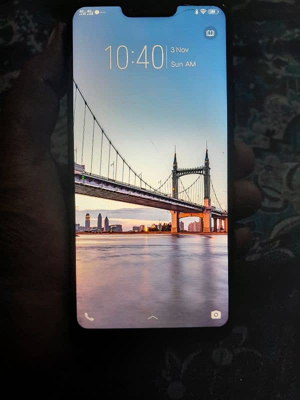 vivo y83 or nova 3i 7