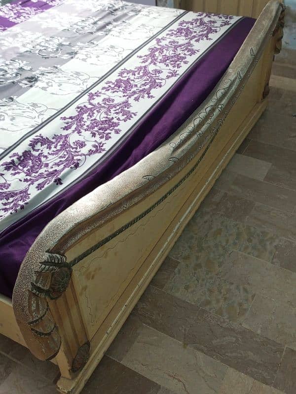 Deco Double bed with side drooz. . 1